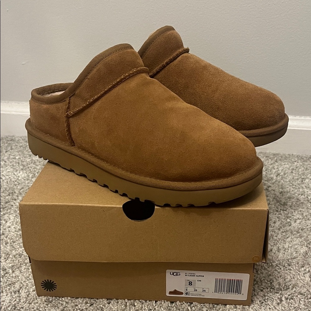 UGG Women’s Classic Slipper